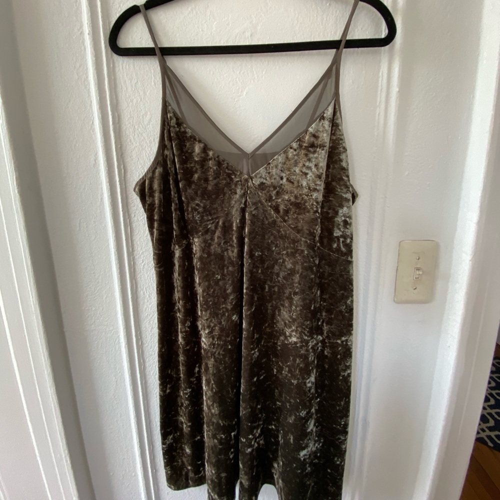 Green Velvet Party Dress